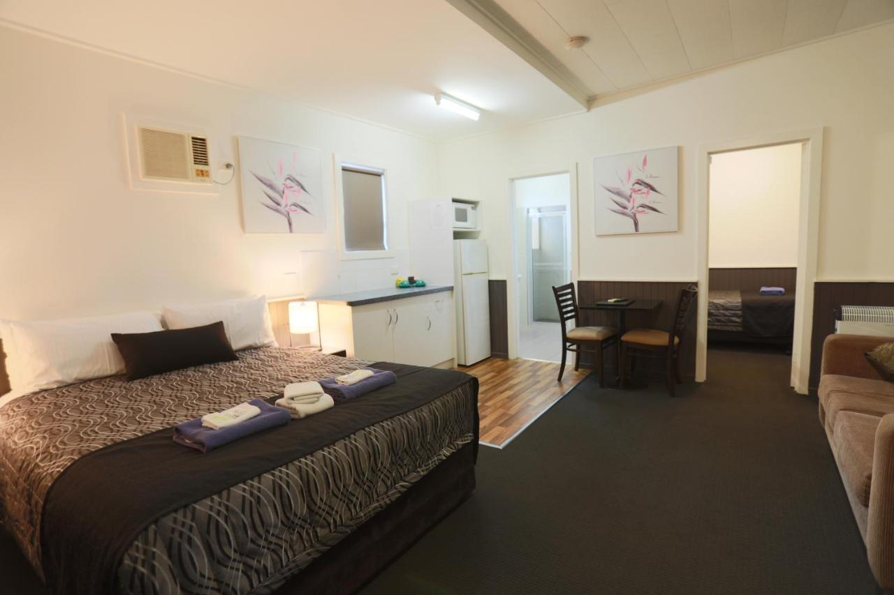 The Esplanade Motel Lakes Entrance Kültér fotó