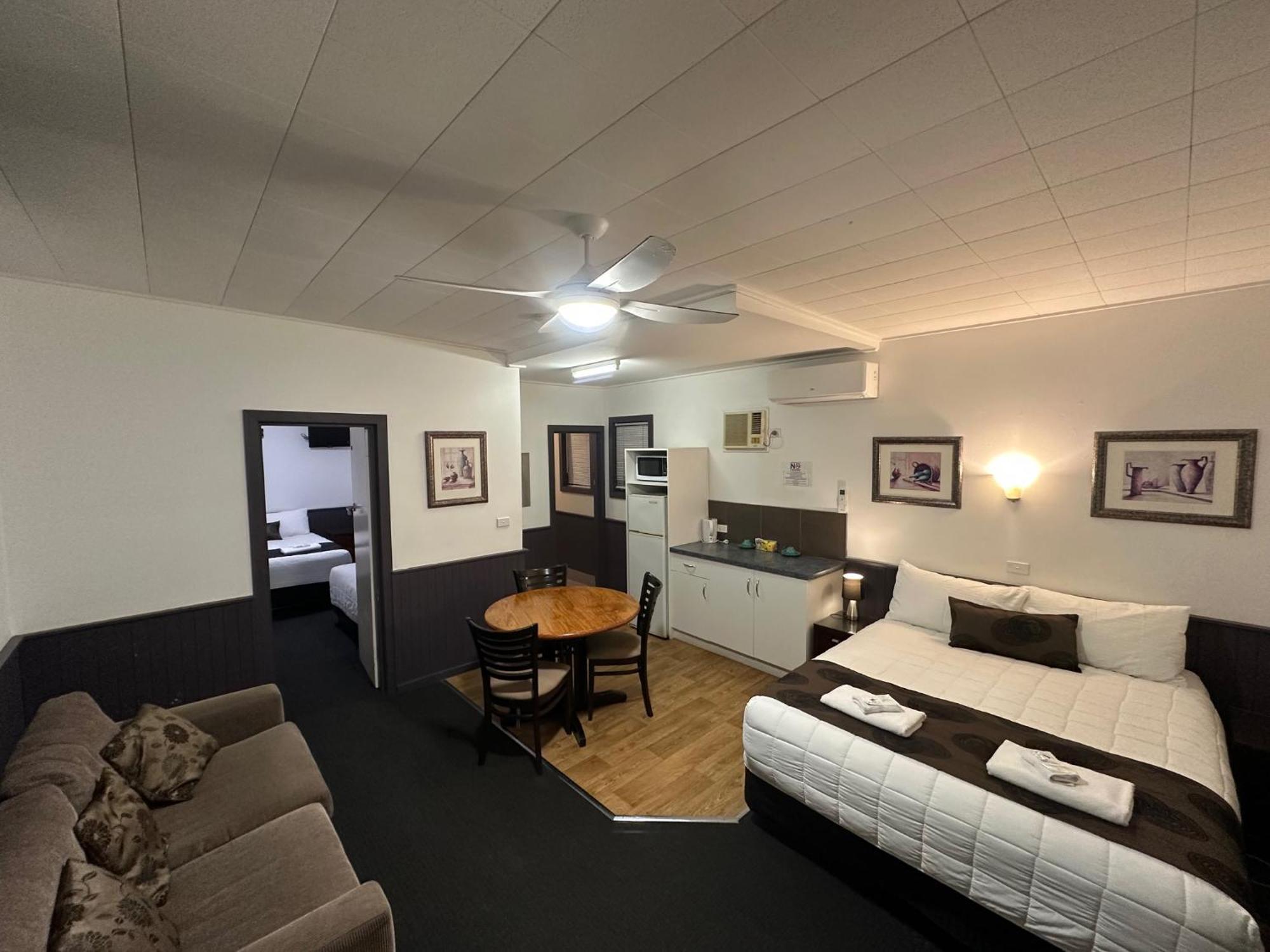 The Esplanade Motel Lakes Entrance Kültér fotó